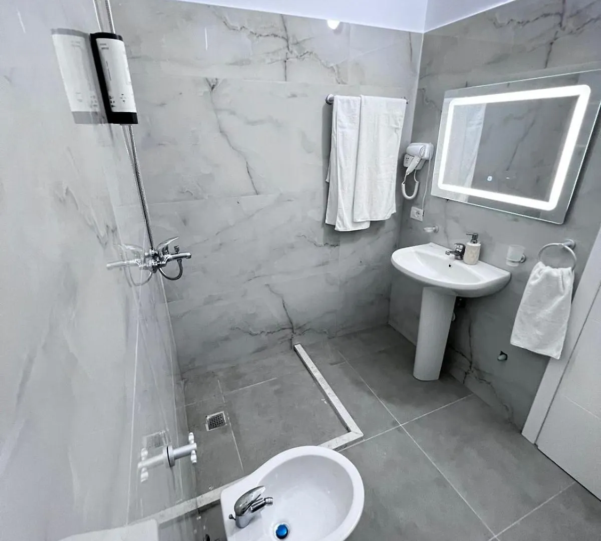 Prime Luxury Apartments Lushnje
