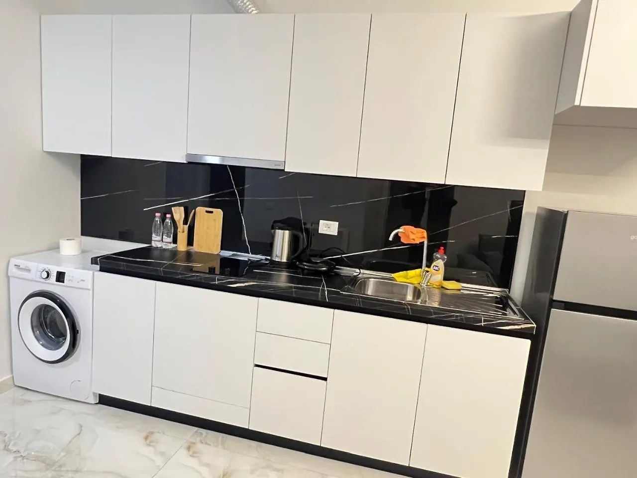 Prime Luxury Apartments Lushnje 0*,  Albania