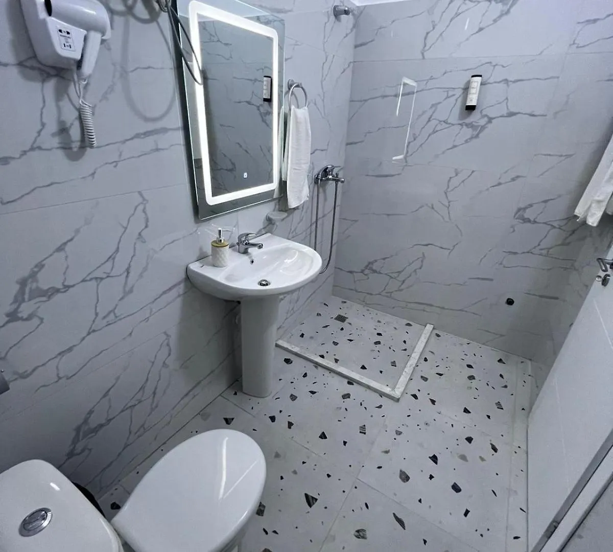 Prime Luxury Apartments Lushnje